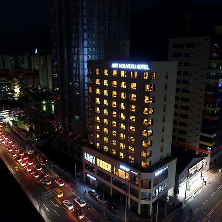 Geoje Artnouveau Suite Hotel Exterior photo