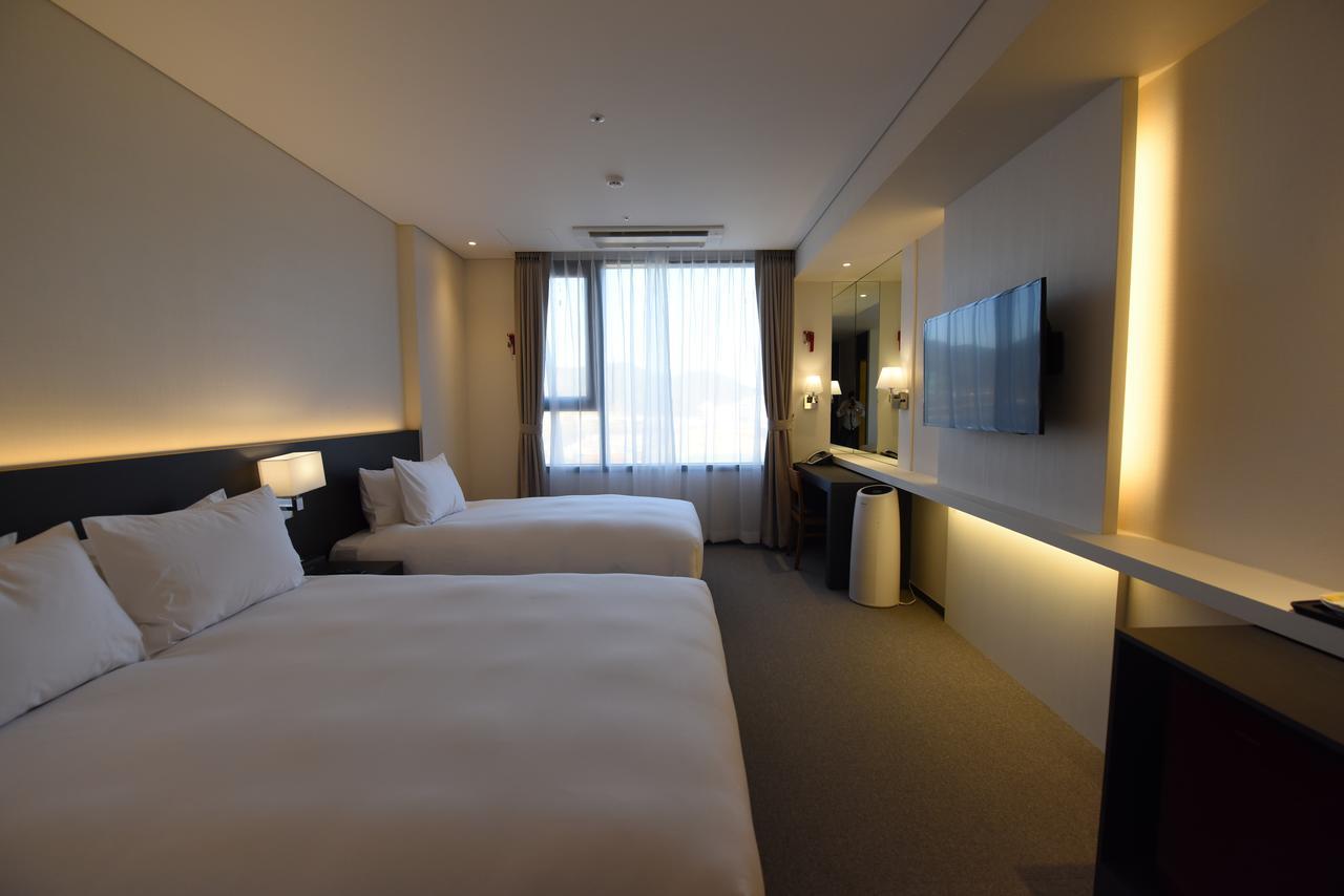 Geoje Artnouveau Suite Hotel Exterior photo