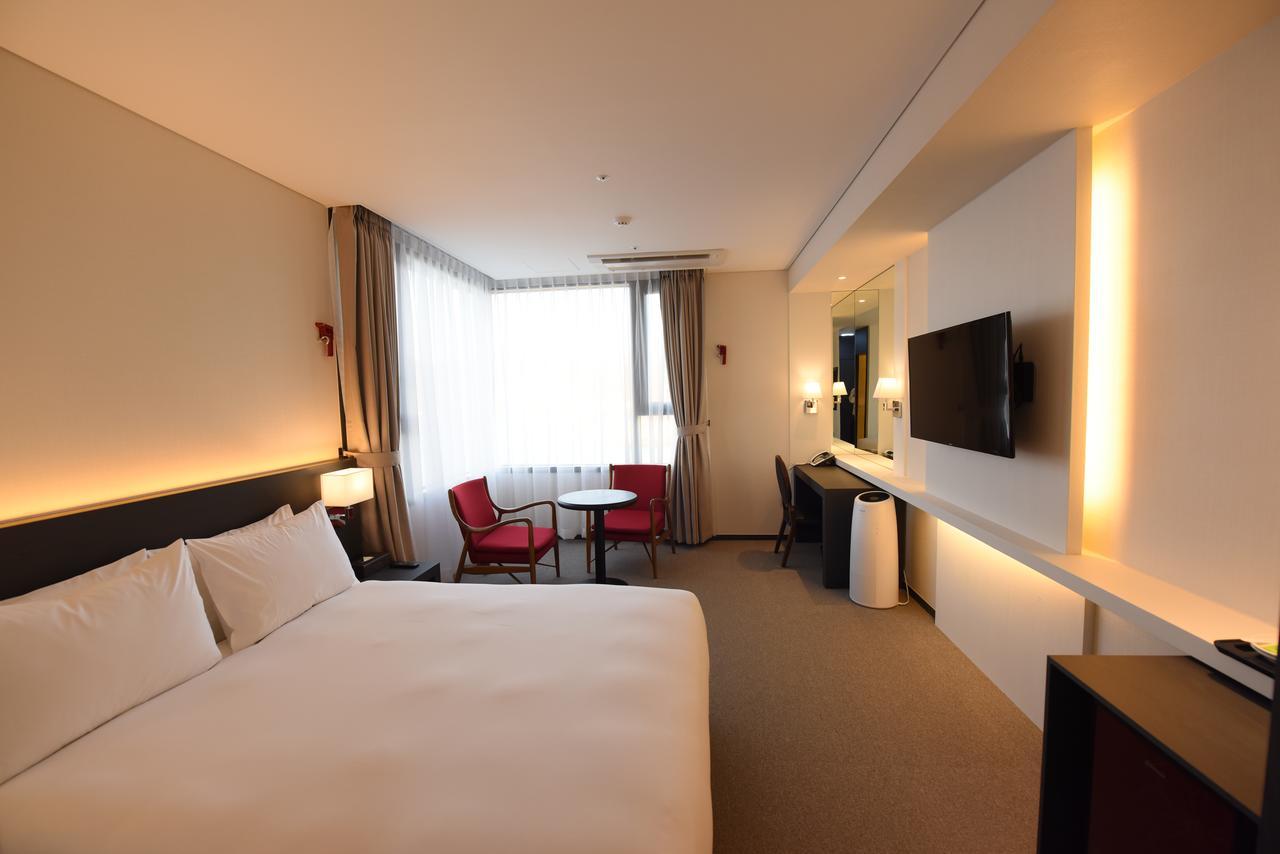Geoje Artnouveau Suite Hotel Exterior photo