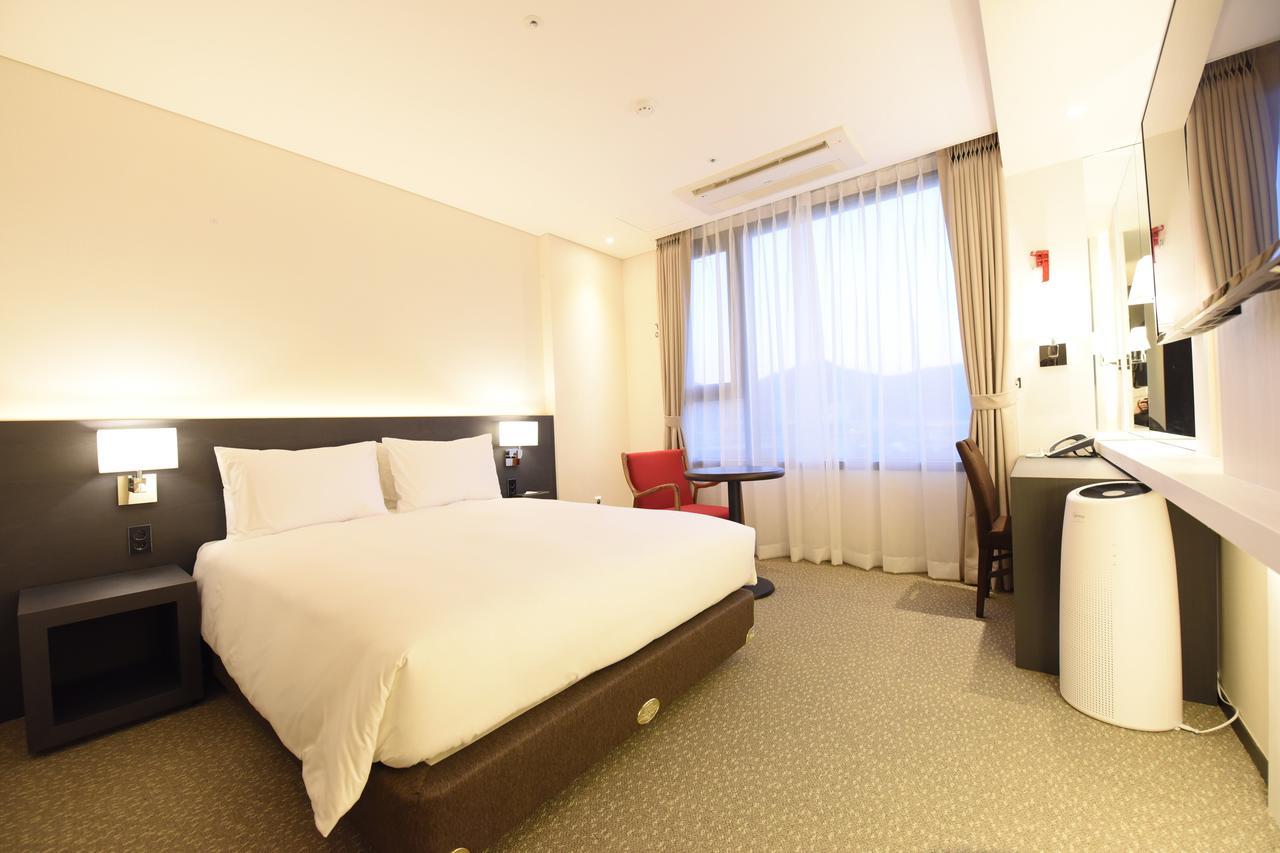 Geoje Artnouveau Suite Hotel Exterior photo